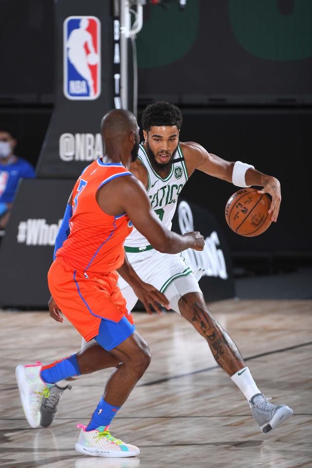 的地位作出 的地位作出