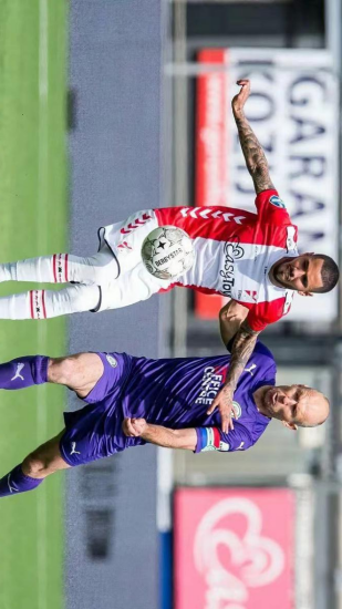 展现了他的 展现了他的