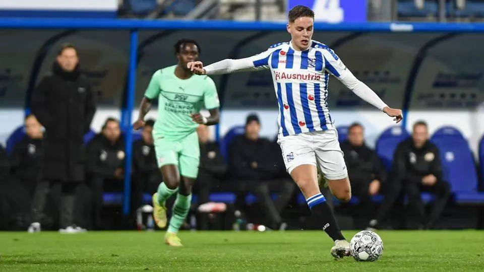 并从他的身 并从他的身