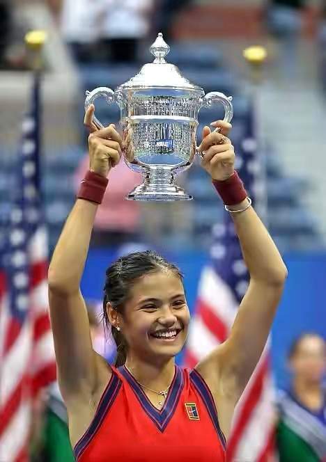 线期取得了 线期取得了